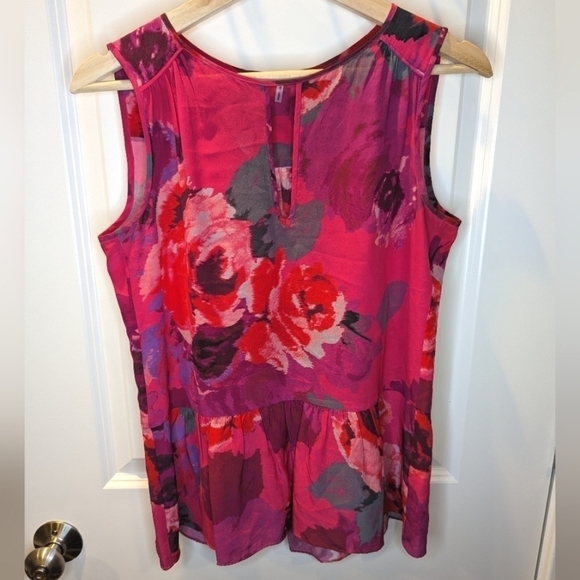 TRINA Turk Silk Bright Floral sleeveless blouse size small - Picture 1 of 5